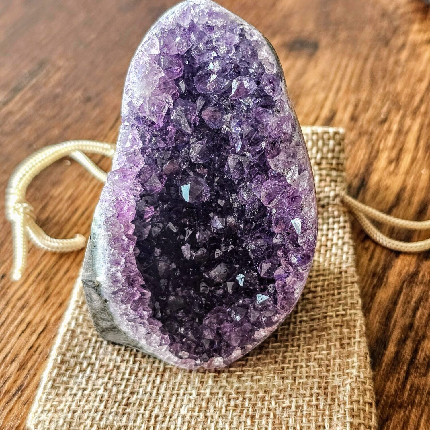 Améthyste sacrée naturelle
