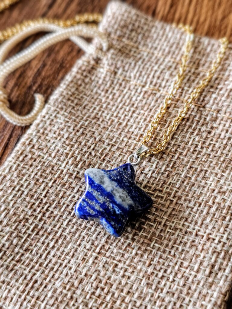 Pendentif étoile en Lapis Lazuli — Sagesse & Expression